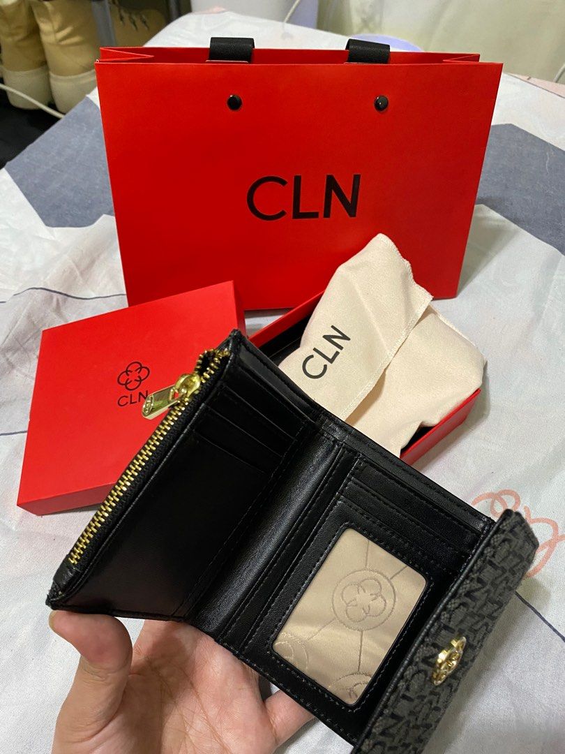 Unboxing my CLN Gracey wallet (Debossed monogram) 
