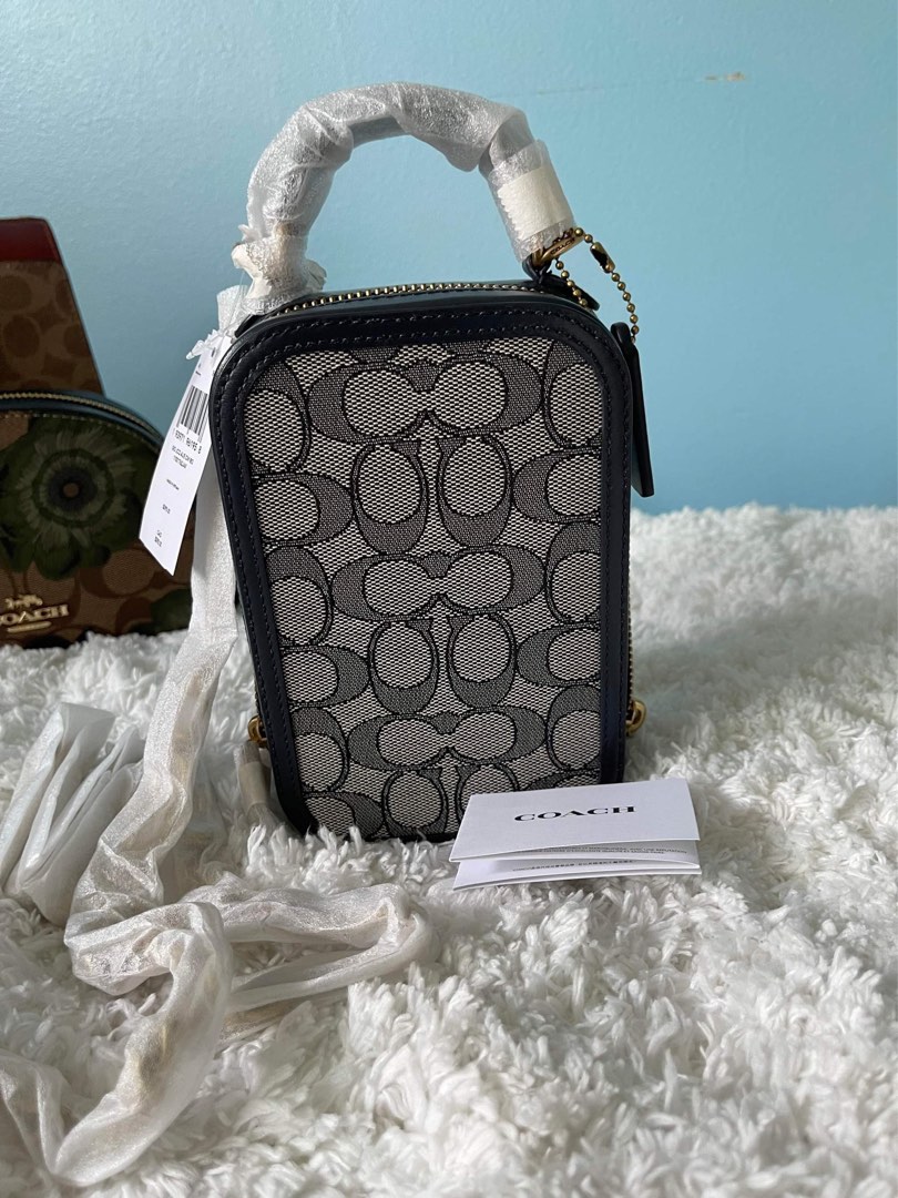 Coach Retail Allie Camera Bag, Luxury, Bags & Wallets on Carousell