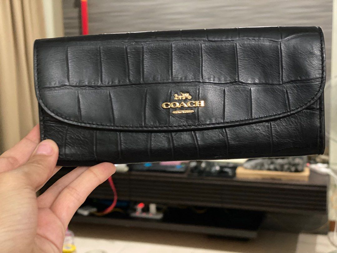 Coach wallet authenticity store