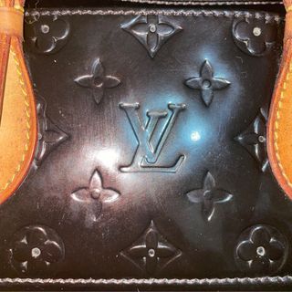 Louis Vuitton LV Men Avenue Sling Bag in Coated Damier Graphique  Canvas-Grey - LULUX