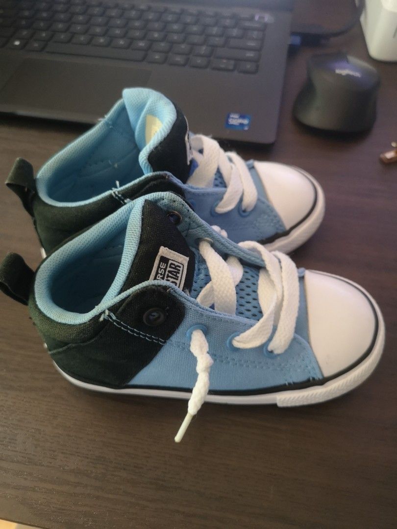 Baby blue converse clearance kids