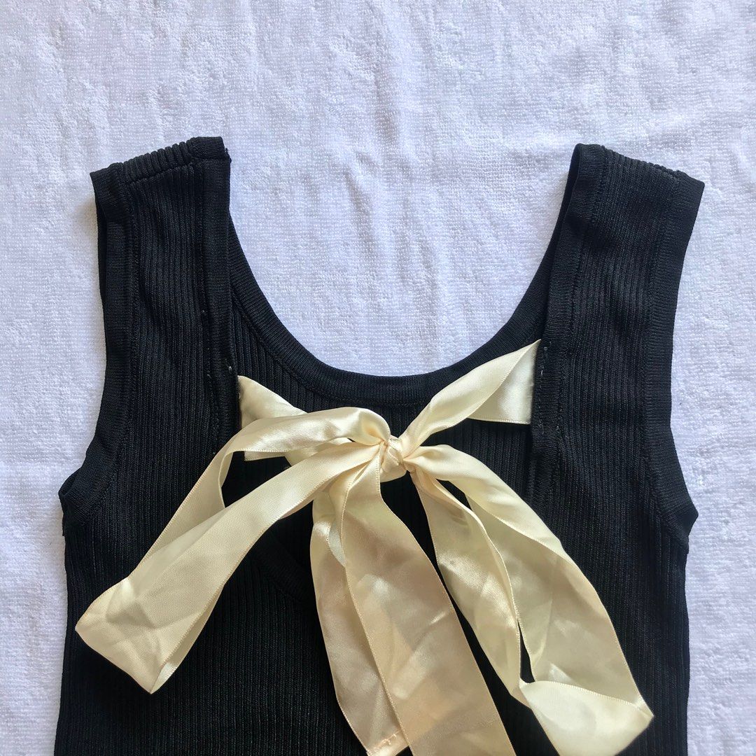 Coquette old money ribbon top (Category: Sleeveless) located in Batangas. Submitted by retrowinx_ (Listing ID 1254592987, Image 3). Description: fits: small to medium very old money!!🤍 10/10 condition.