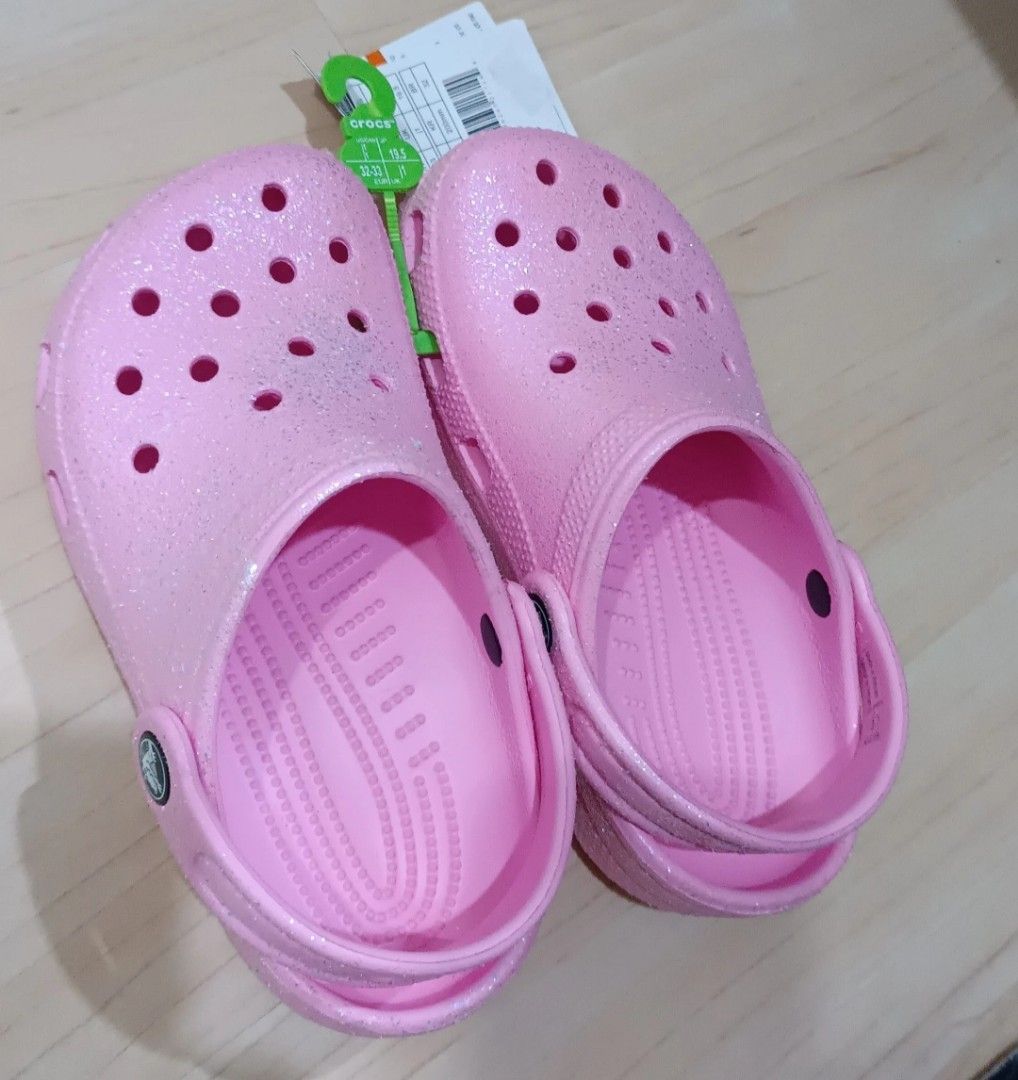 Glitter pink crocs shop
