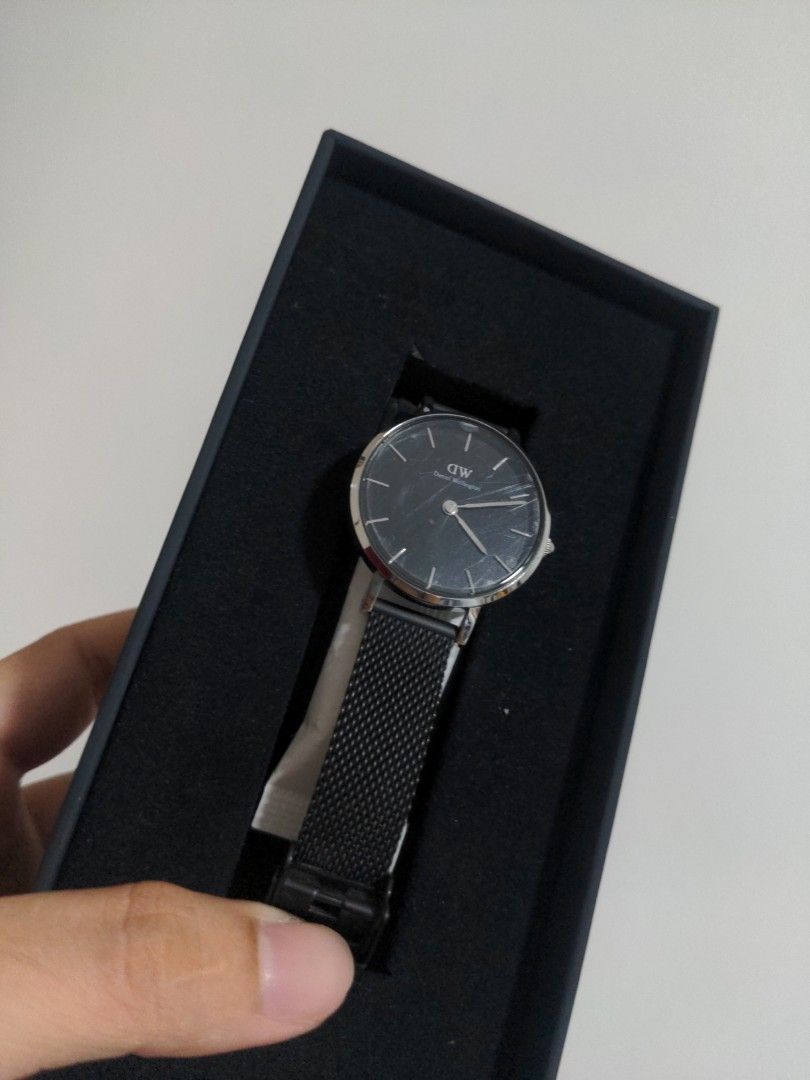 Daniel wellington battery cost new arrivals
