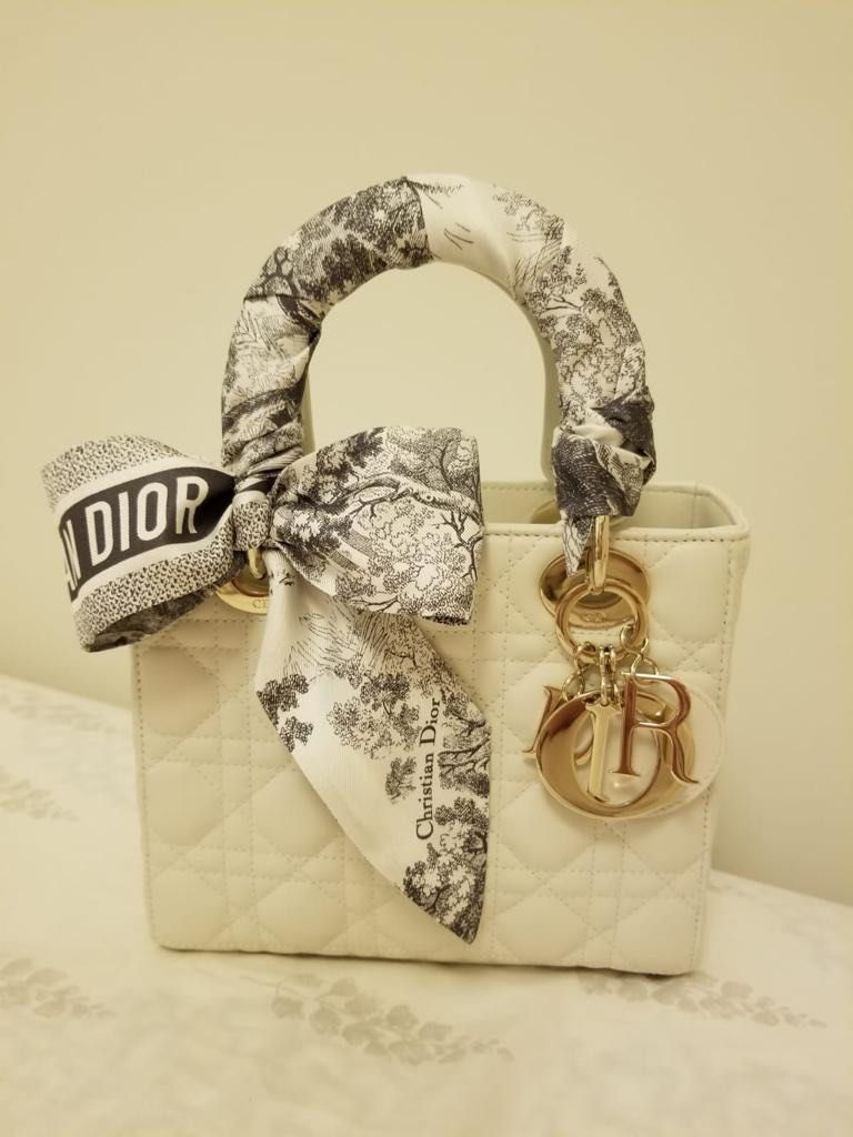 Christian Dior Mini Lady Dior 17cm Bag with Diamond Charms Lizard Skin  Silver Hardware, White - SYMode Vip