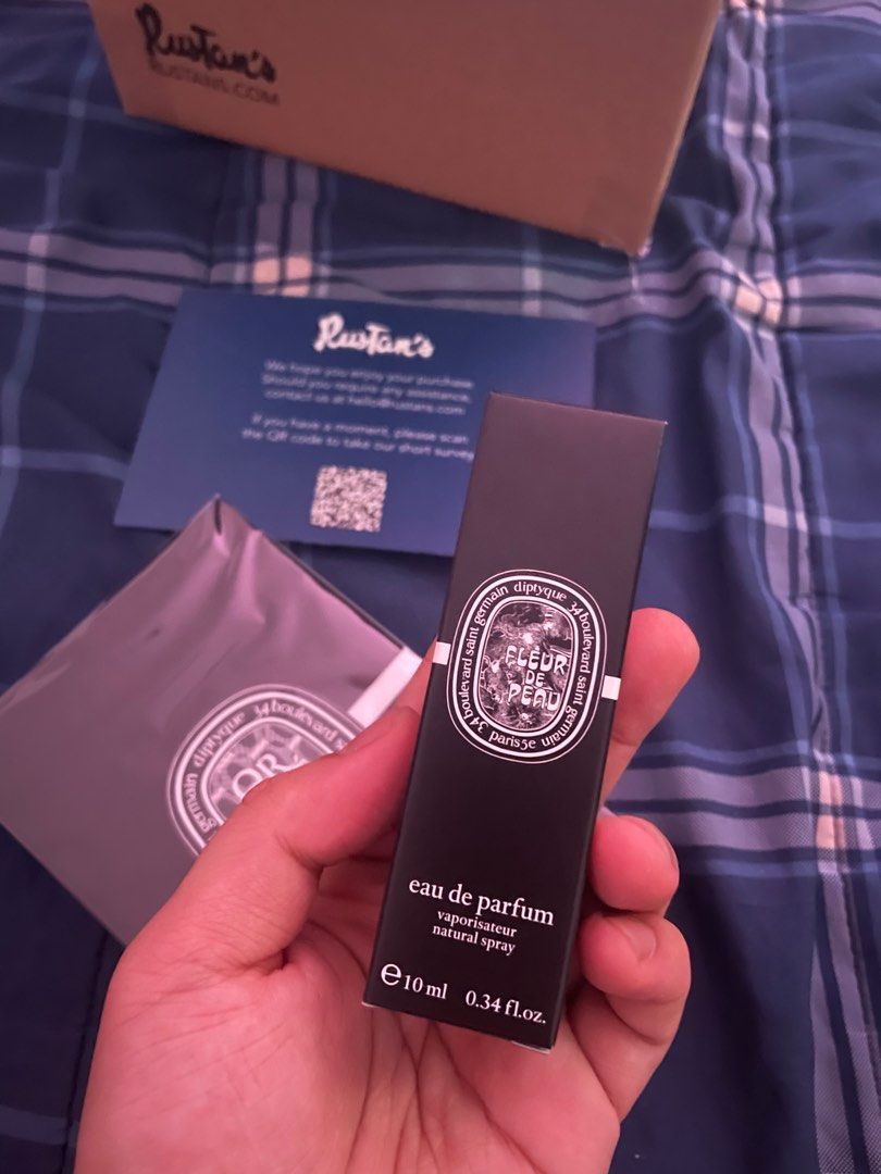 Dyptique Fleur de Peau 10ml (Category: Fragrance & Deodorants) located in Paranaque City. Submitted by johnsclutter (Listing ID 1254529934, Image 1). Description: Selling my Dyptique Fleur De Peau 10ml only. This is guaranteed original as it came along my new Dyptique Orpheon bought from Rustans. Never sprayed..