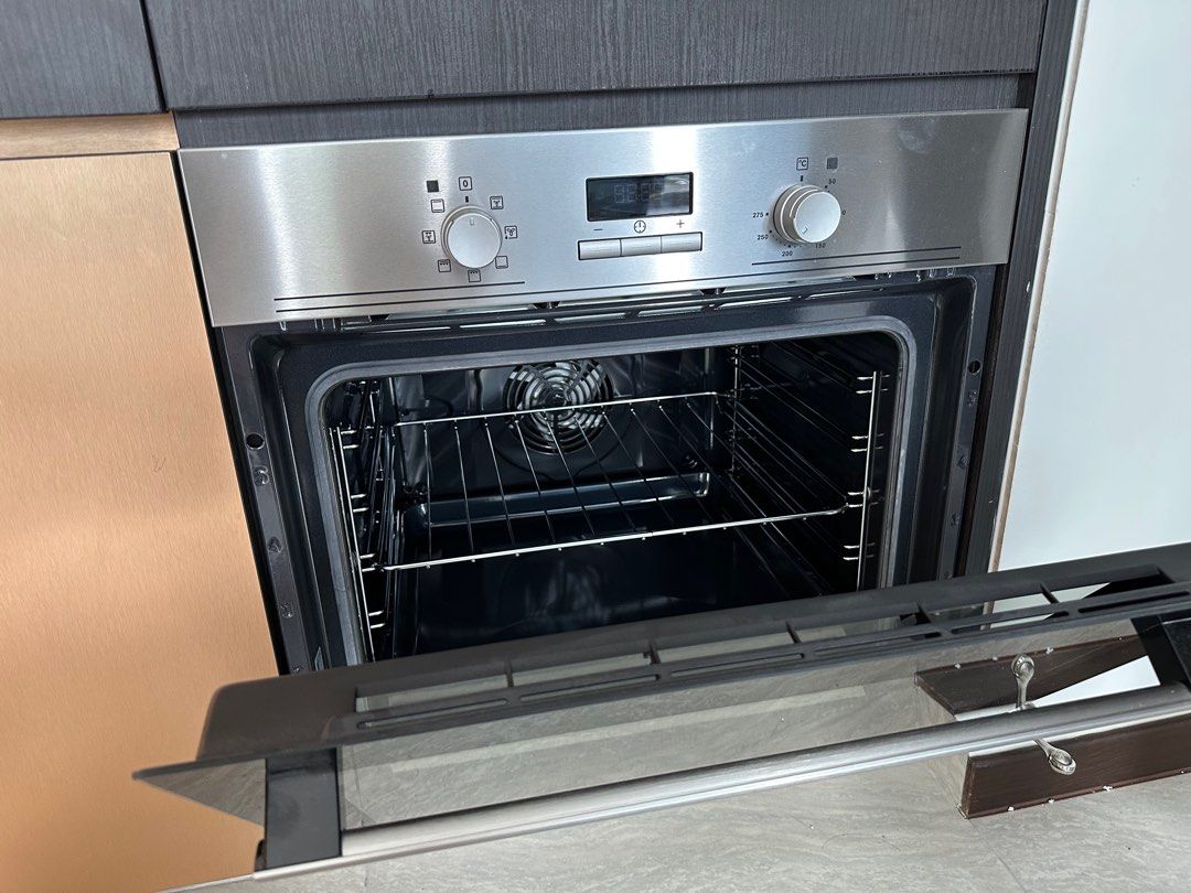 Electrolux BuiltIn Oven EOB2400AOX, TV & Home Appliances, Kitchen