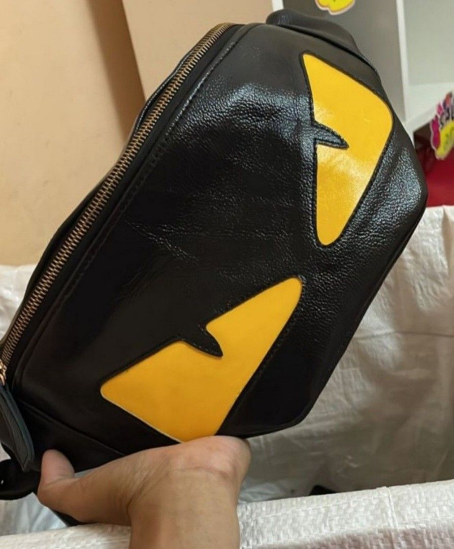Fendi hot sale pouch bag