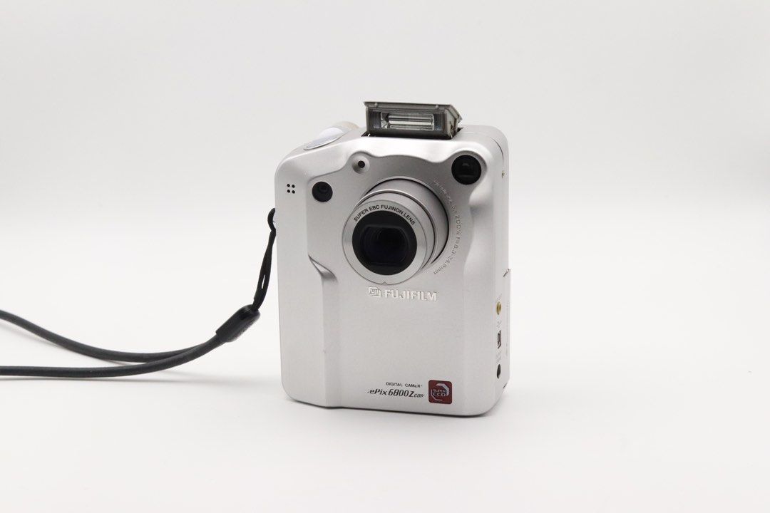 【オールドコンデジ】 FUJIFILM FinePix 6800 Zoom Fujifilm FinePix 6800 Zoom – Retro Camera Shop
