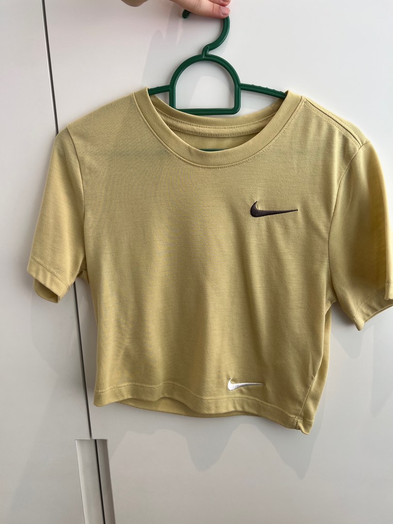 Green Nike crop top Women s Fashion Tops Shirts on Carousell