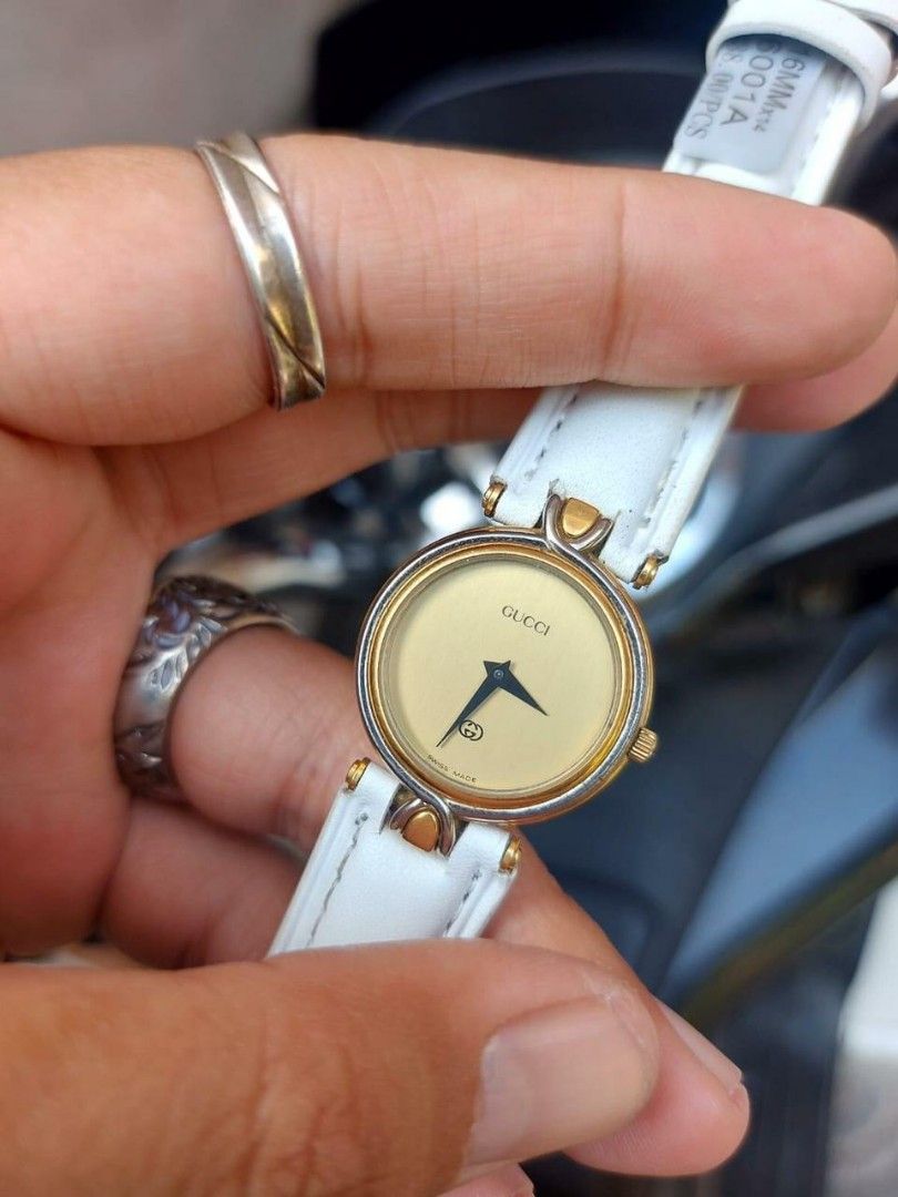 Gucci discount 4500l watch
