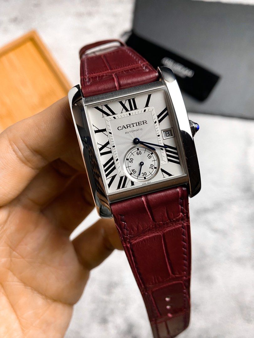 Cartier tank outlet red strap
