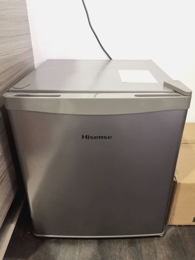 Hisense Mini Fridge 60L, TV & Home Appliances, Kitchen Appliances