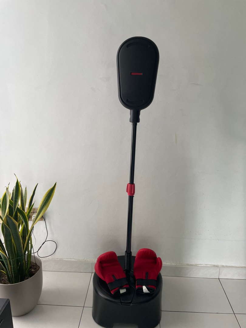 Junior Punching Ball, Sports Equipment, Exercise & Fitness, Weights & Dumbbells on Carousell