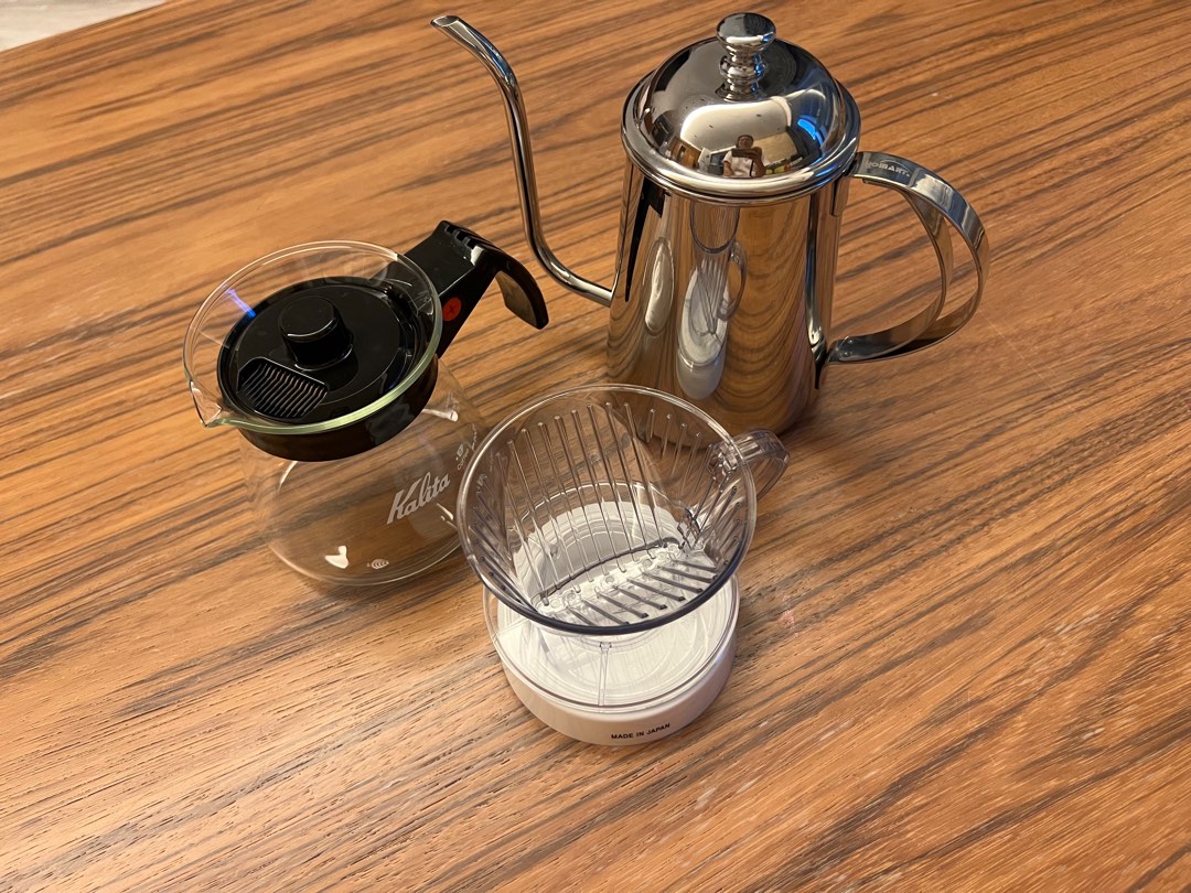 Kalita coffee drip set and drip pot, TV & Home Appliances, Kitchen