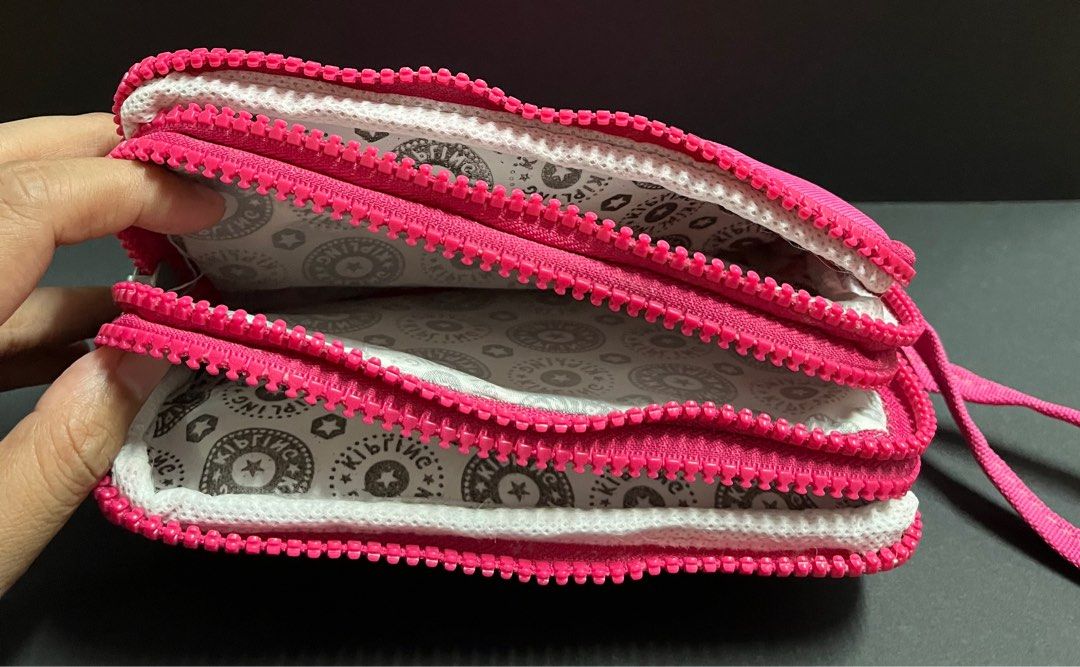 Kipling set of hotsell 3 pouches