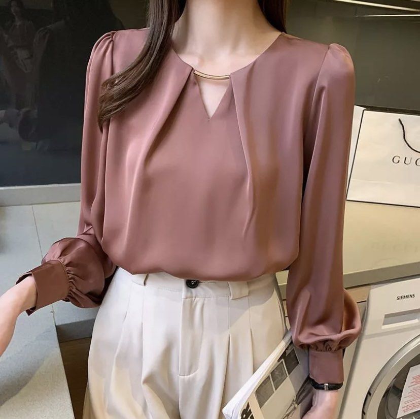 Korean Office top (Category: Longsleeves) located in Cainta. Submitted by chamaleon (Listing ID 1254530641, Image 3). Description: Measurements on the last picture.