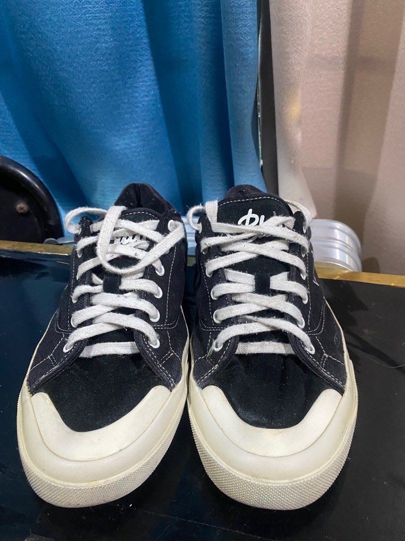 Lecoq sportif, Men's Fashion, Footwear, Sneakers on Carousell