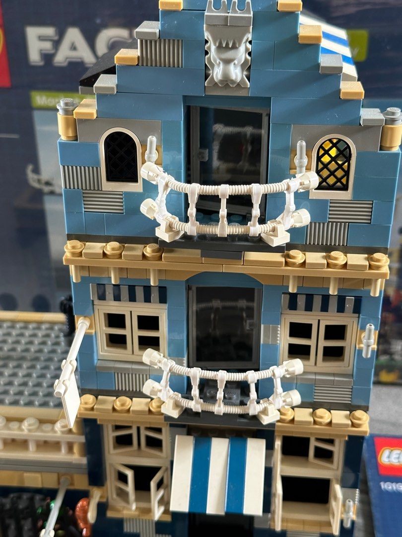 Lego 10190 market street deals
