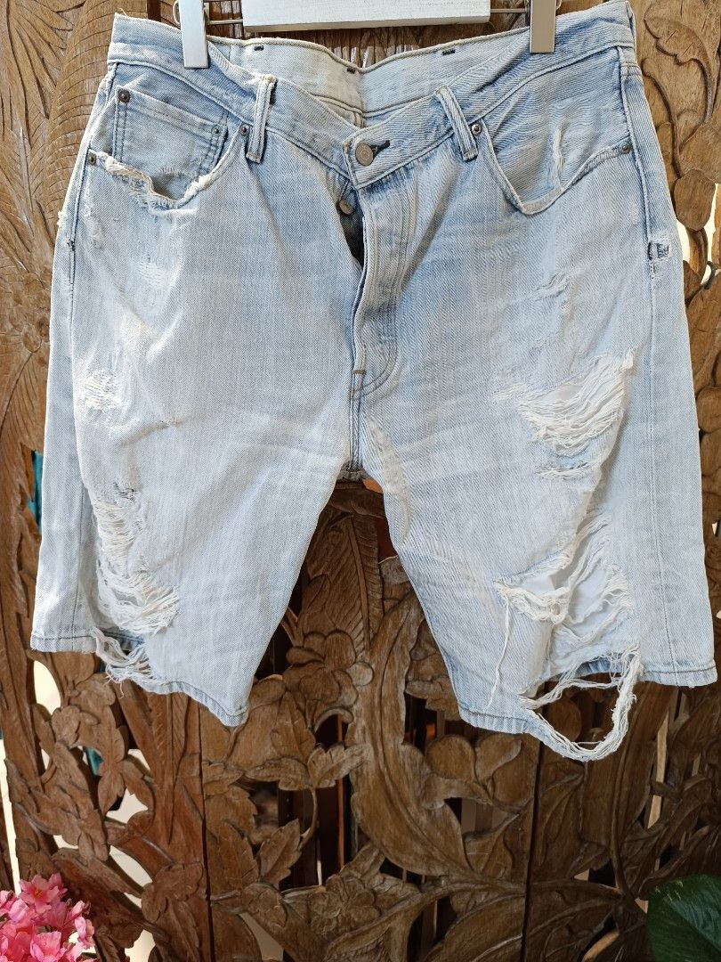 Levis ripped sales shorts mens