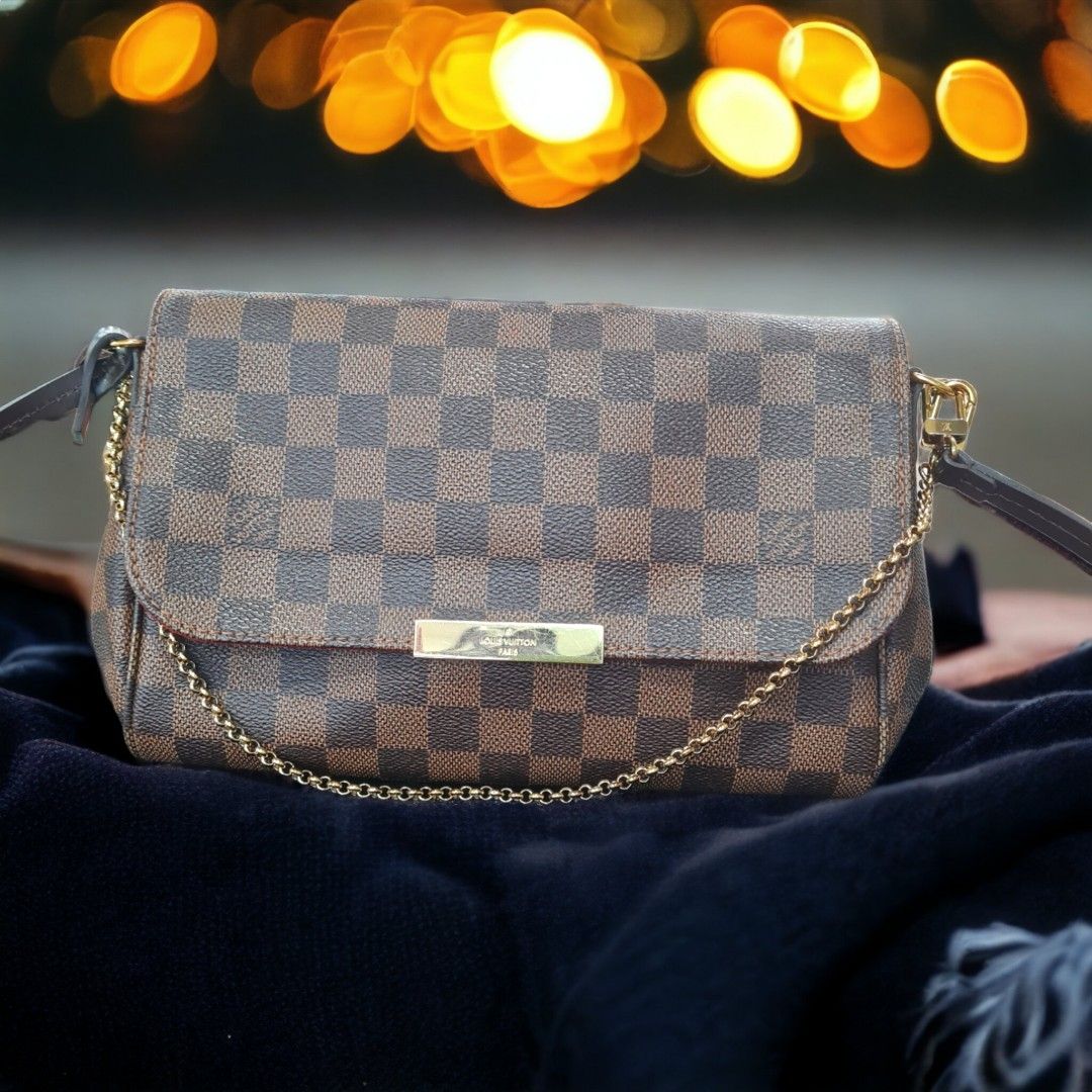 Lv favourite mm in Damier Ebene, Luxury, Bags & Wallets on Carousell