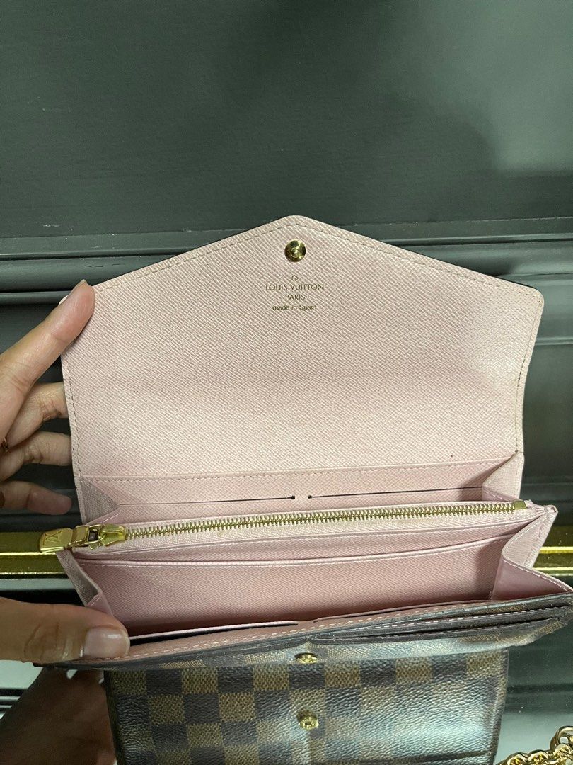 Lv wallet sales pink inside