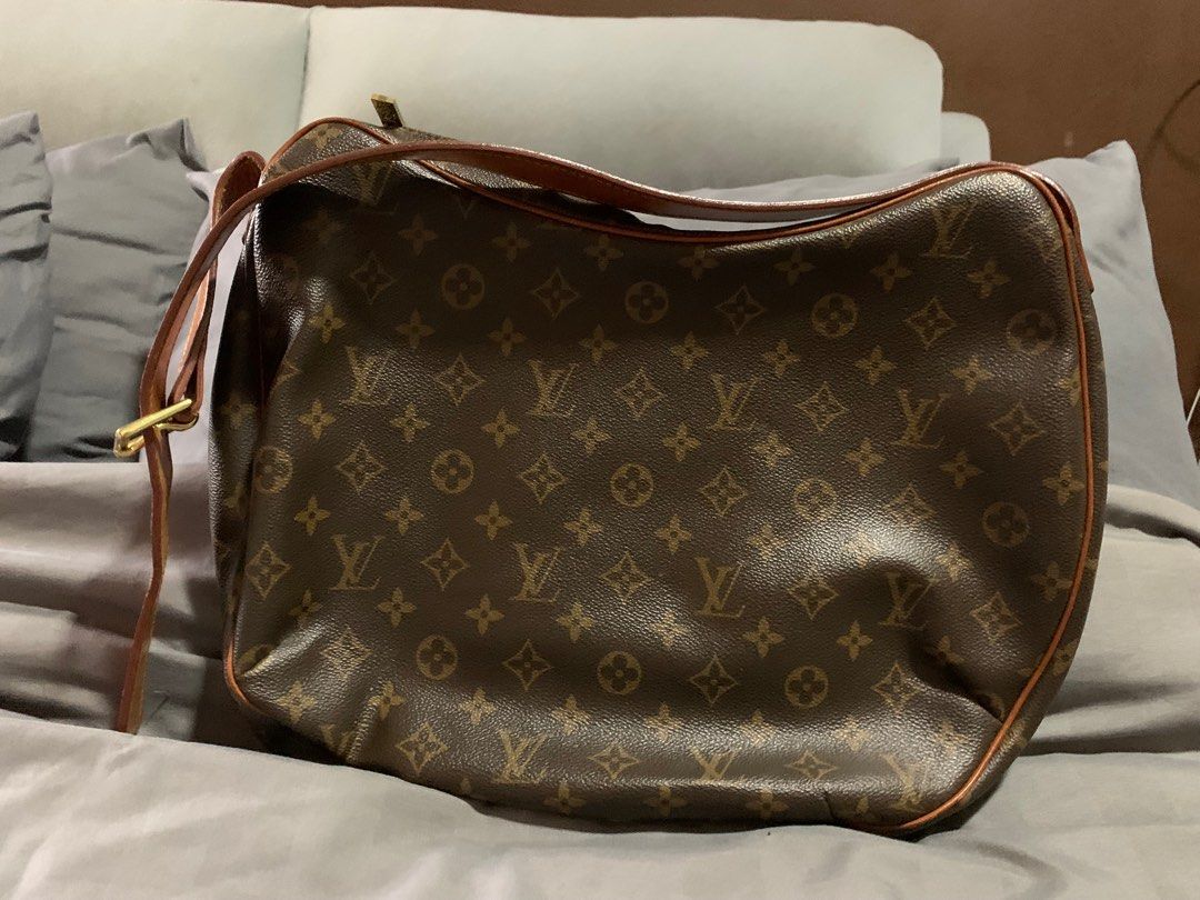 LV Vintage SlingBag