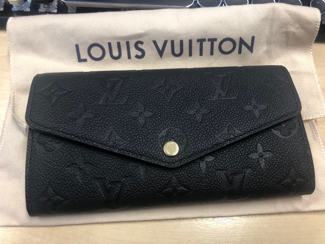 Louis Vuitton Sarah Wallet M82257 Black 