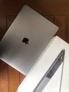 Macbook pro 13 inch Touchbar 2018 CTO ex iBox