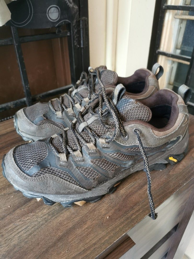 Merrell hot sale hiking shies