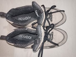 NEVADOS LOW HIKING BOOTS