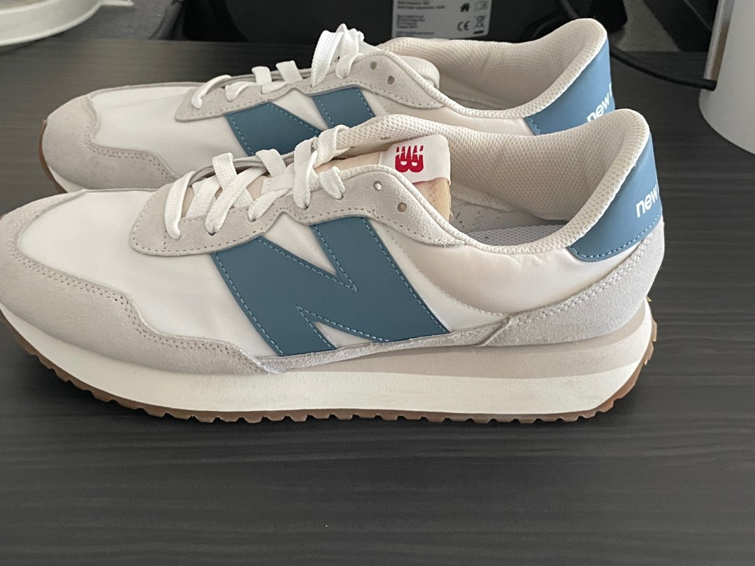 Newbalance trainers hotsell