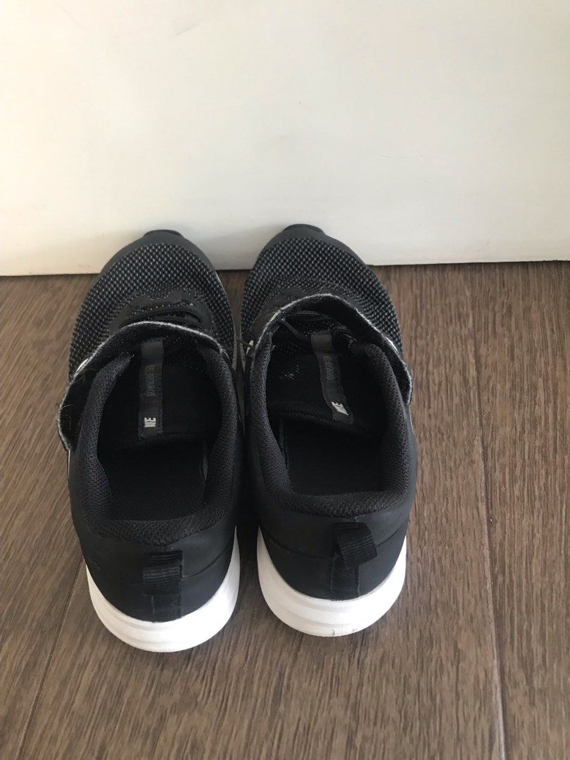 nike black rubber shoes
