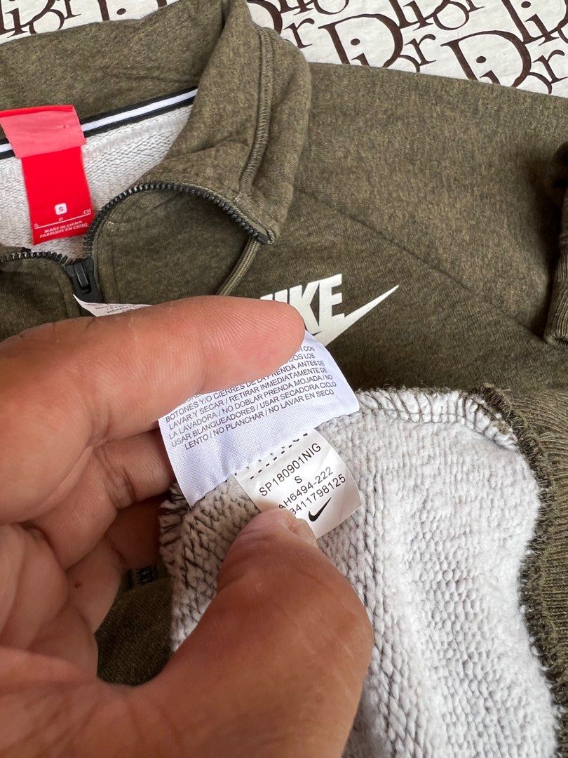Nike Half Zip
