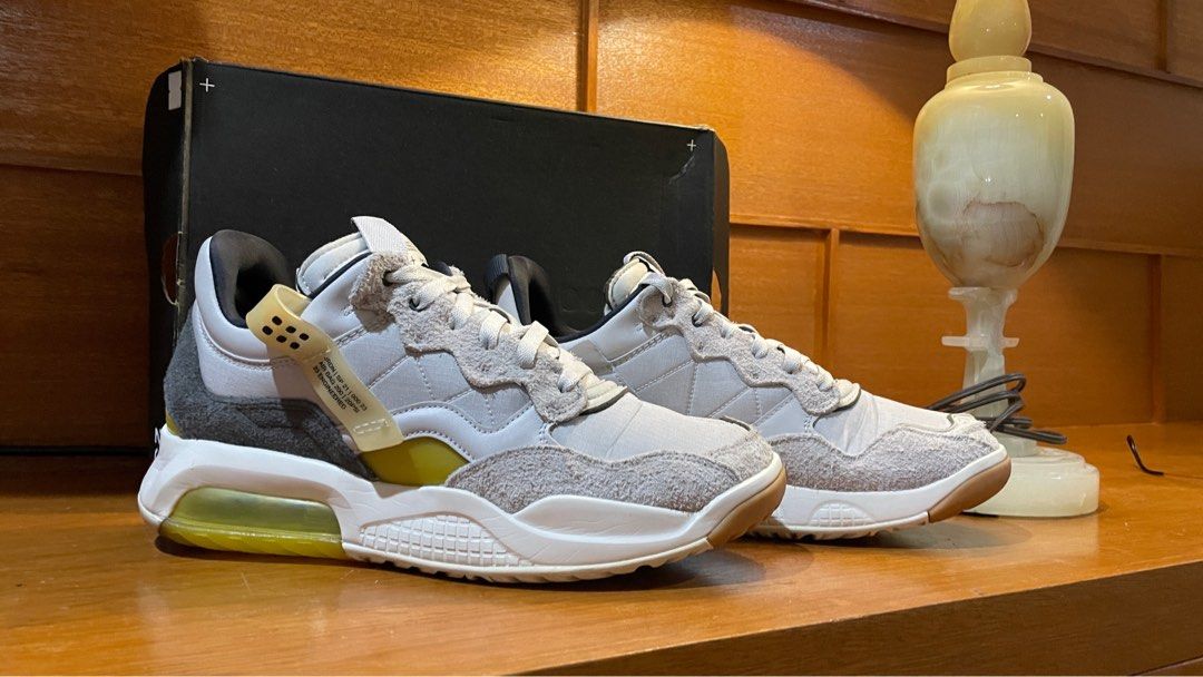Jordan air online max 12