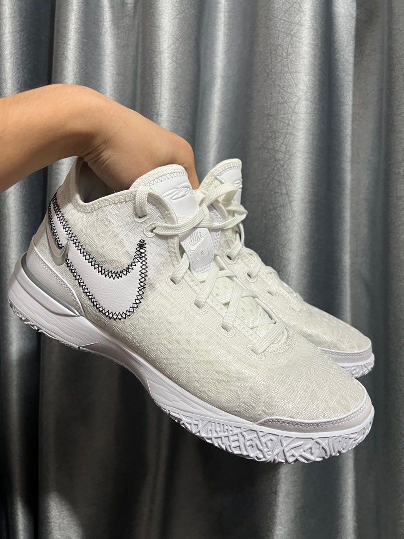 Nike lebron nxxt gen zoom 籃球鞋波鞋, 男裝, 鞋, 波鞋- Carousell