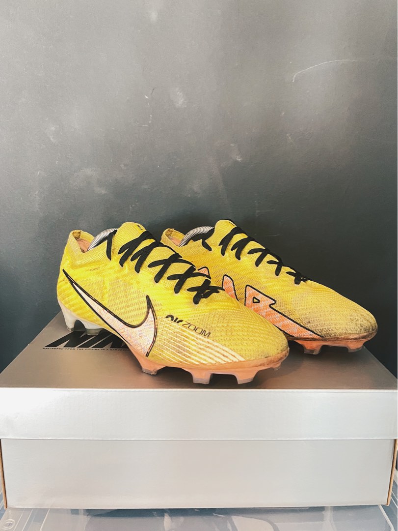 nike mercurial vapor size 10.5