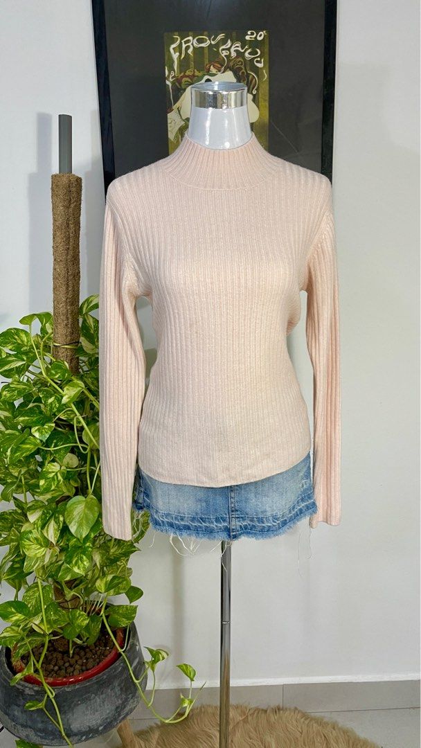 Light sales peach sweater