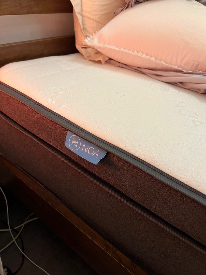 Noa hybrid King Size mattress for grab, Furniture & Home Living