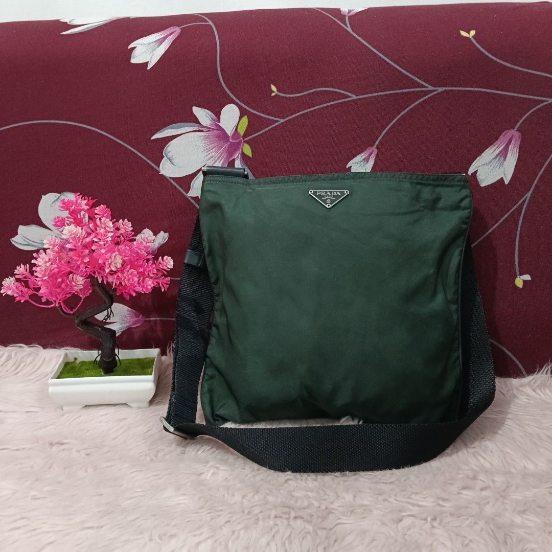 Authentic Prada nylon sling Bag ( Like new), Luxury, Bags & Wallets on  Carousell