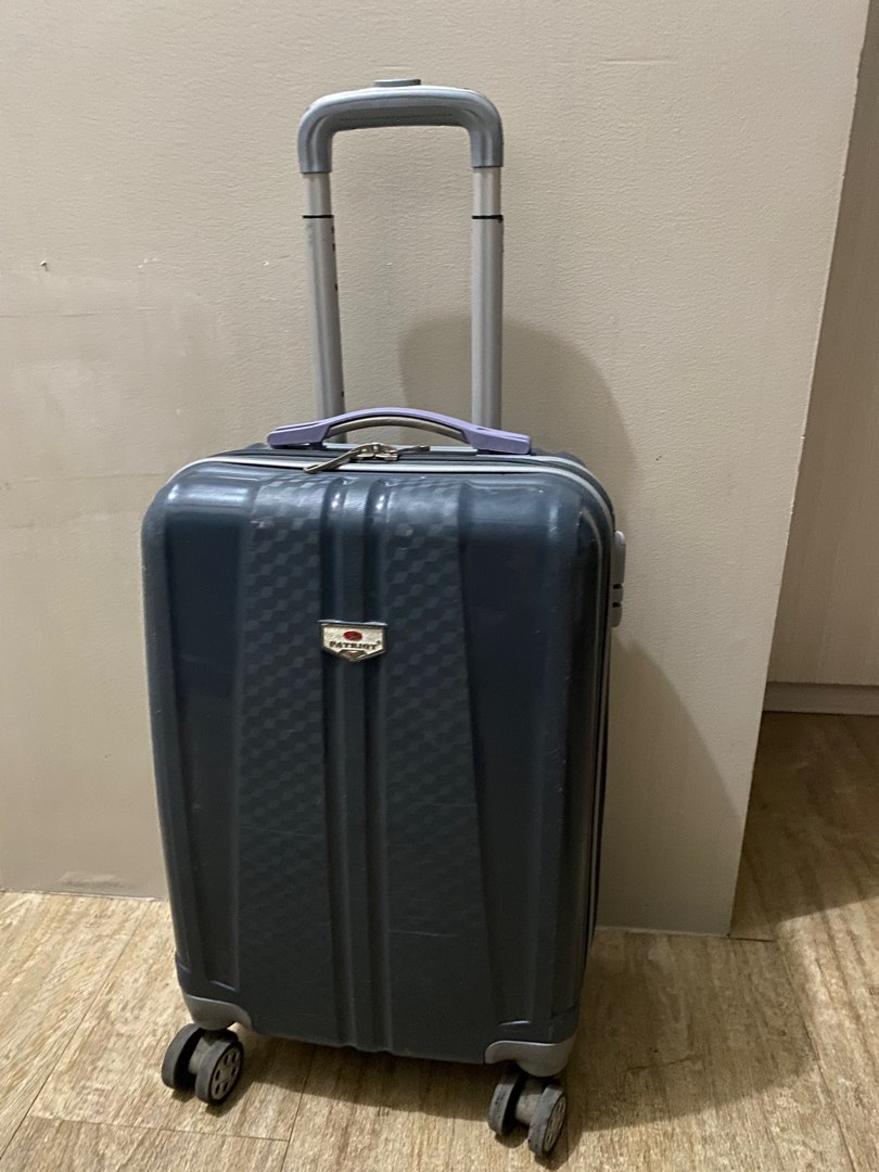 Patriot Luggage, Hobbies & Toys, Travel, Luggage on Carousell