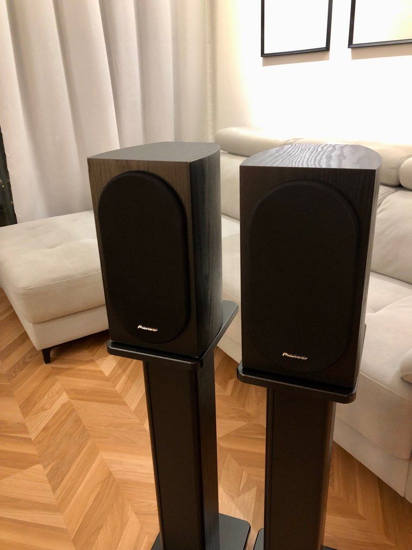 Pioneer SPBS22LR Andrew Jones Home Audio Bookshelf Loudspeakers (pair
