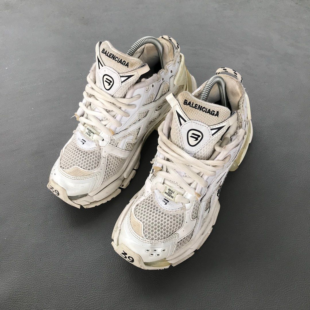 Balenciaga track deals 219