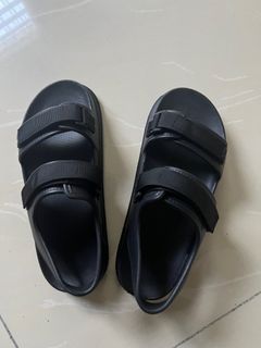 (Category: ) located in . Submitted by yusyapreloved (Listing ID 1254507104, Image 1). Description: .