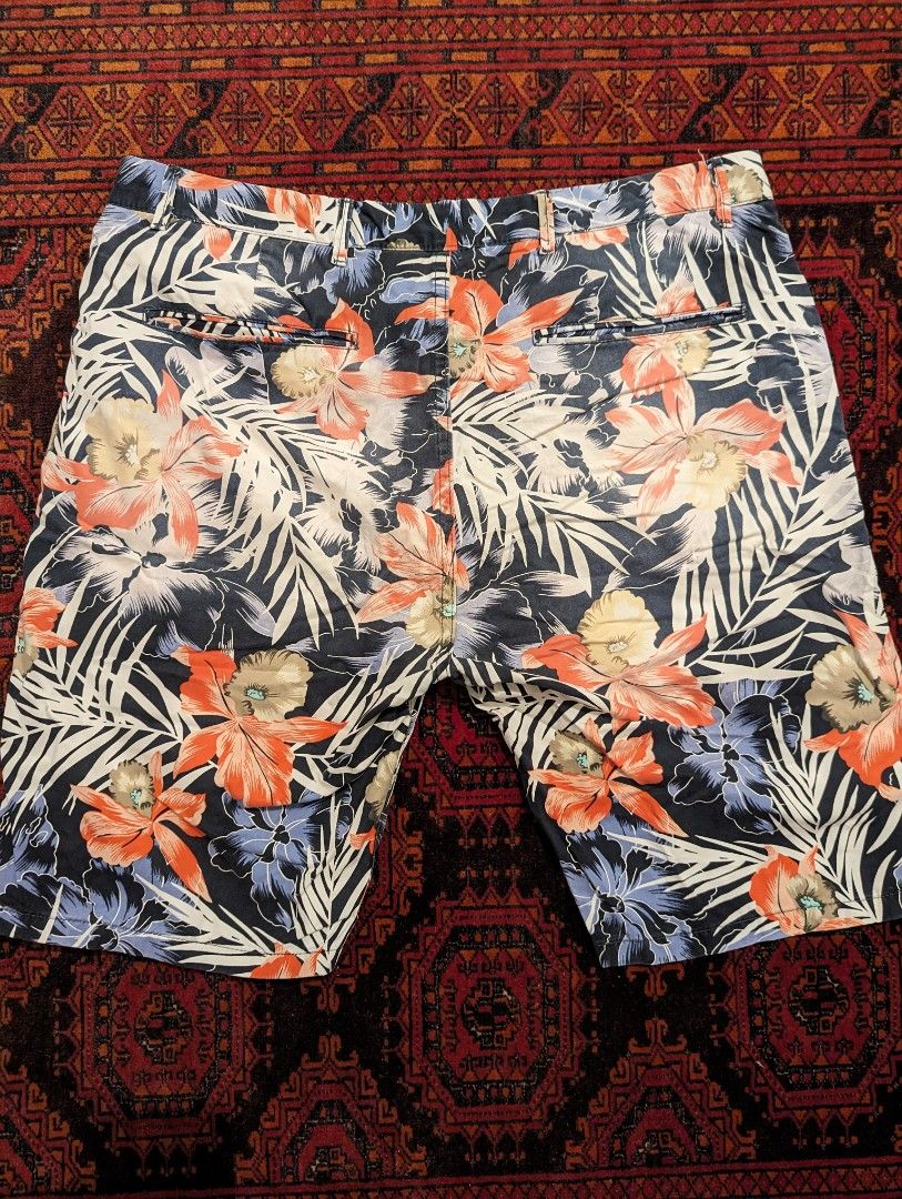 Scotch Sofa Floral shorts Men s Fashion Bottoms Shorts on