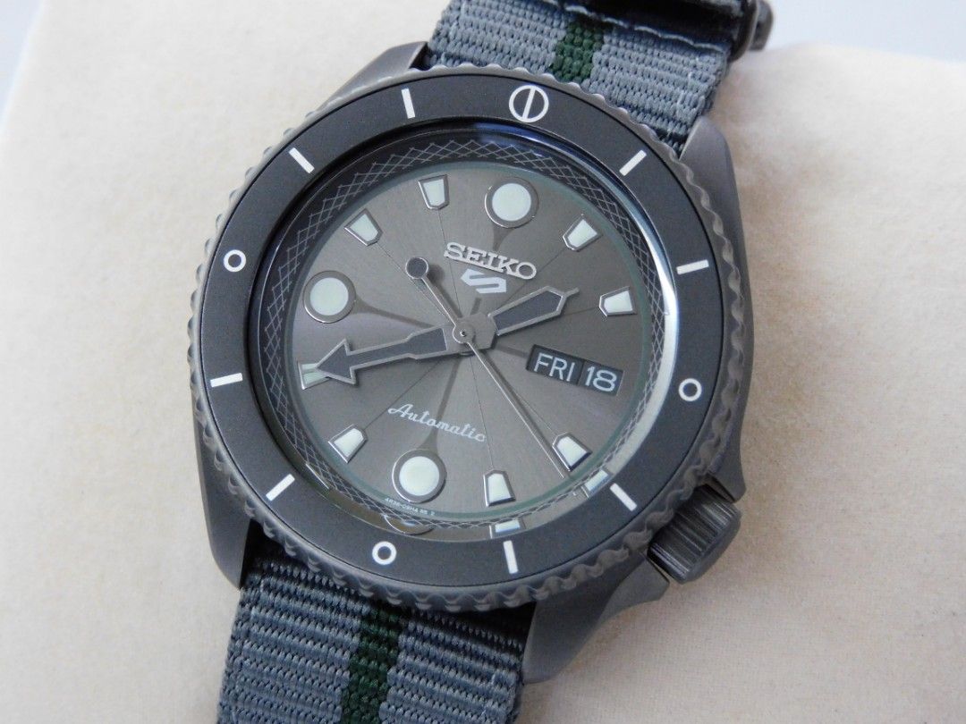 Shikamaru watch shop