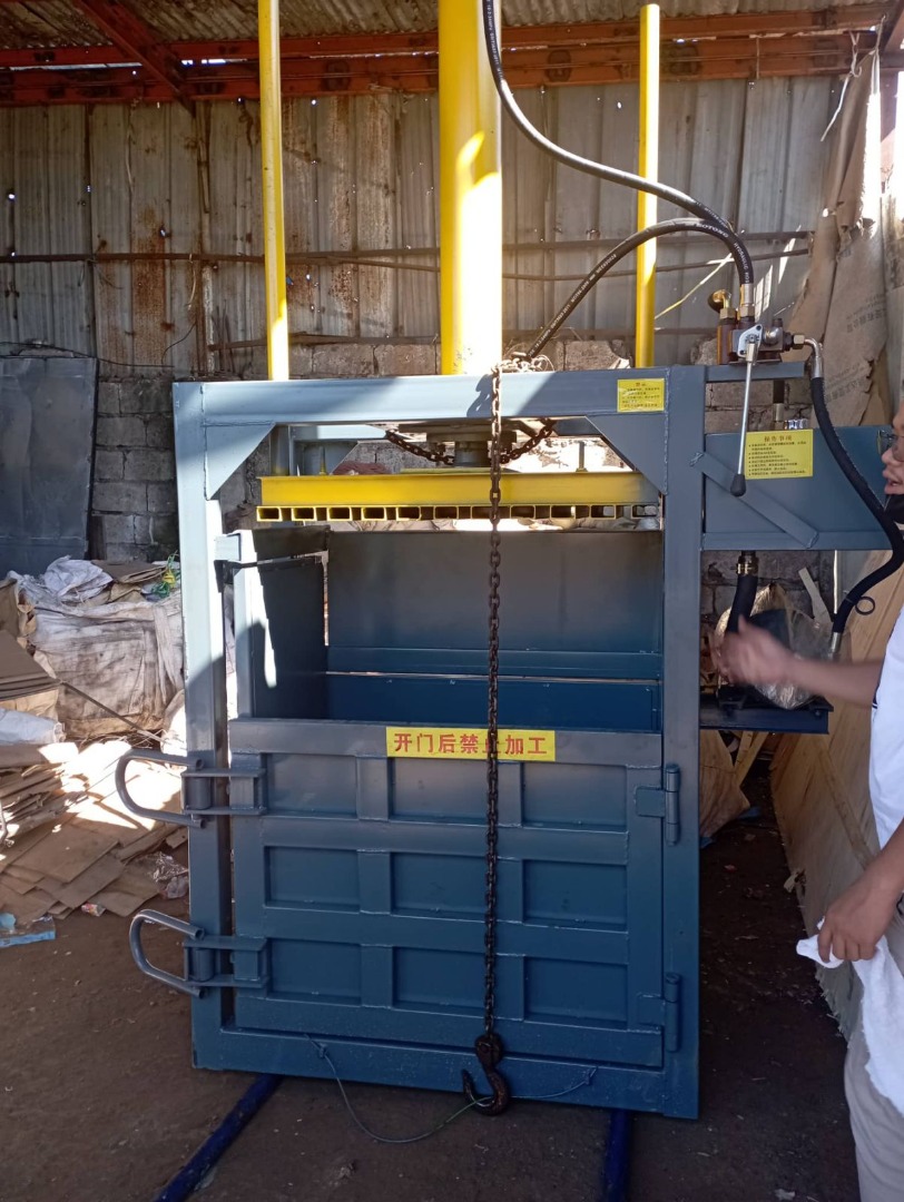 Semi-automatic baling press machine hydraulic / press baler machine ...