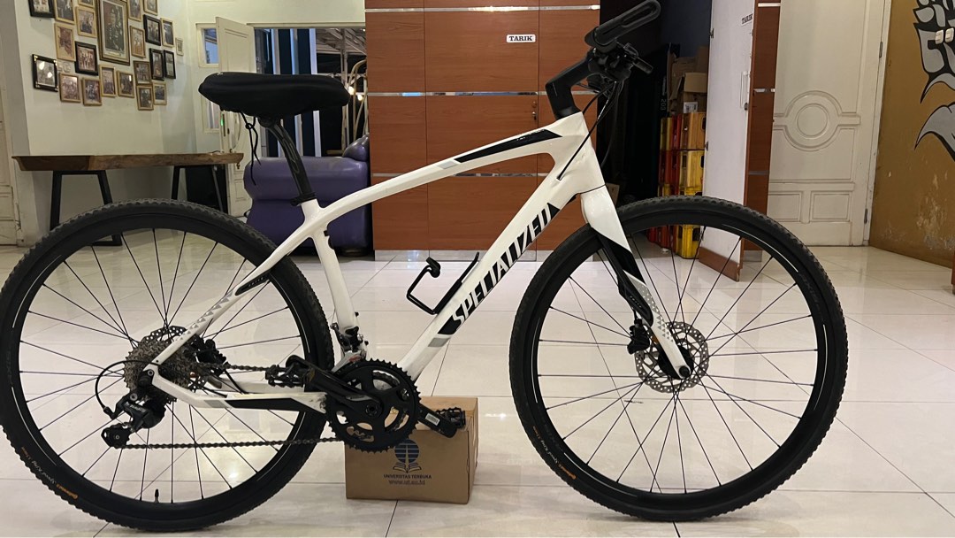 sepeda specialized roubaix