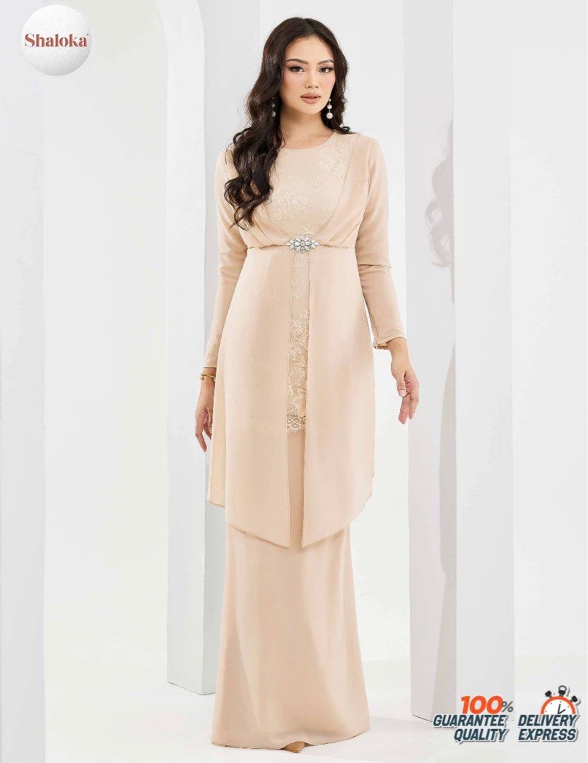 Shaloka Isabelle Kurung Size L (Category: Baju Kurung & sets) located in Tangkak. Submitted by nrulatikah (Listing ID 1254501694, Image 1). Description: Shaloka Isabelle Kurung in Nude Size L Wore once for indoor event Flowy kurung.