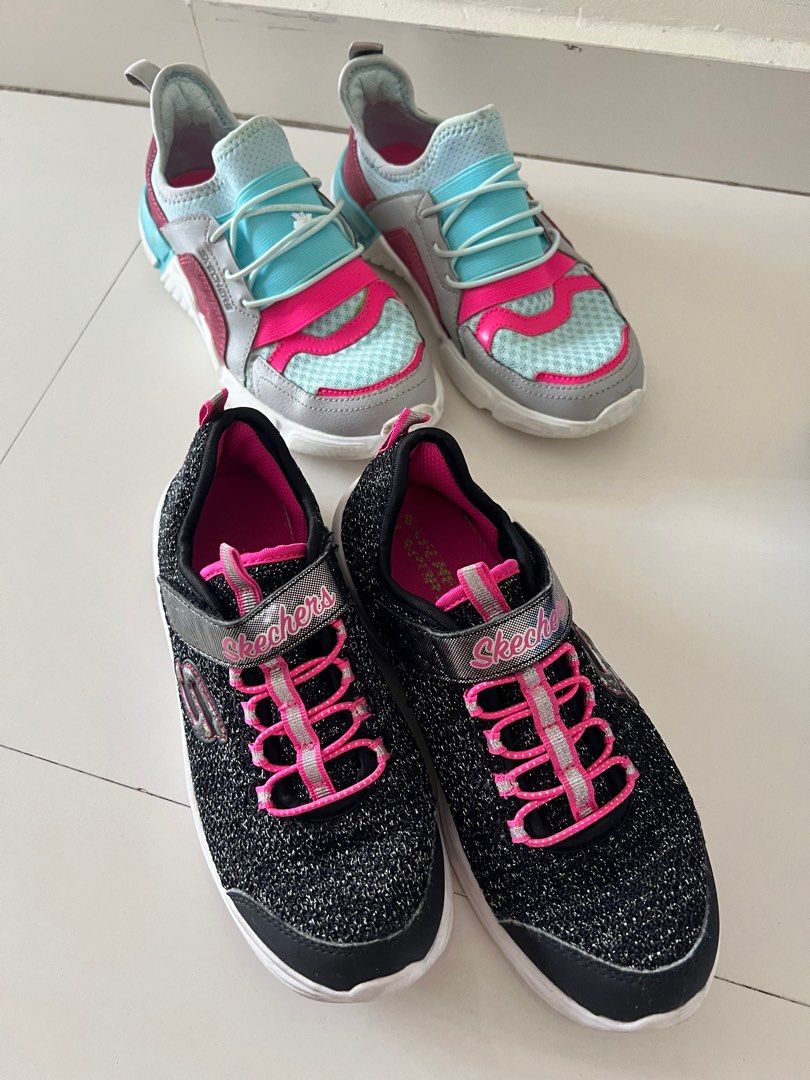 Girls sketcher tennis shoes sales